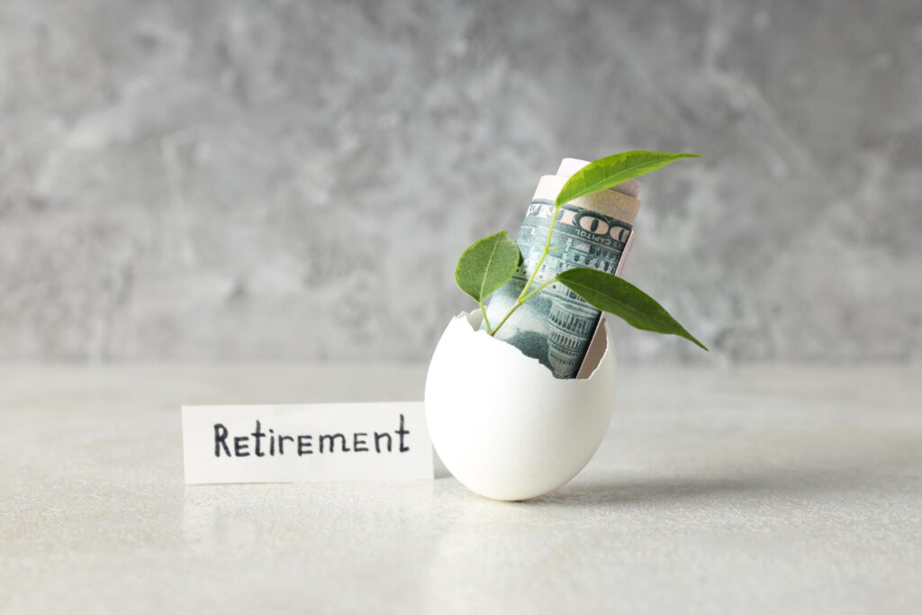 The $900,000 401(k) Decision at 62: Roth Conversion or Wait?